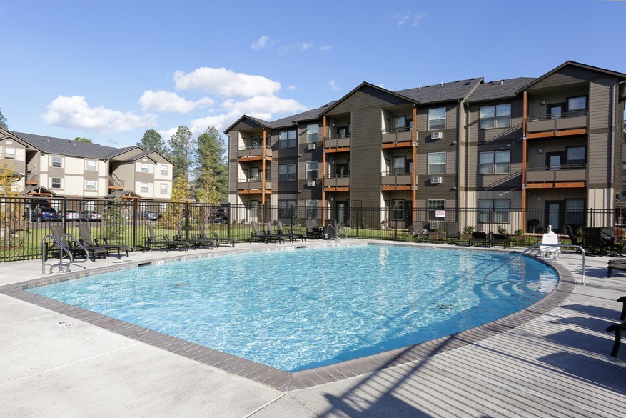 The Fairway Apartments in Salem, OR - Building Photo
