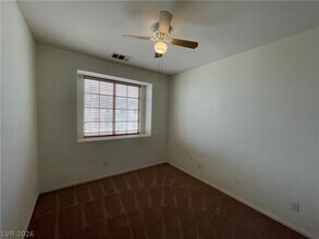 105 Parker Ranch Dr in Henderson, NV - Building Photo - Building Photo