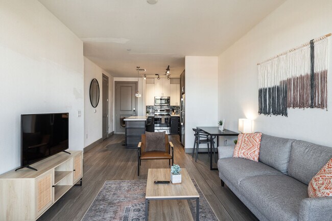 555 N College Ave in Tempe, AZ - Building Photo - Building Photo