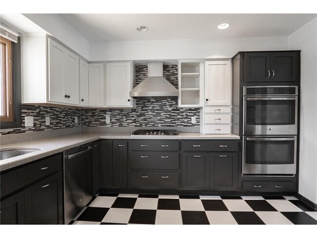 7740 Arlington Ave N in Minneapolis, MN - Building Photo - Building Photo