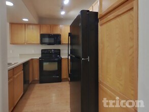 16021 N 30th St in Phoenix, AZ - Building Photo - Building Photo