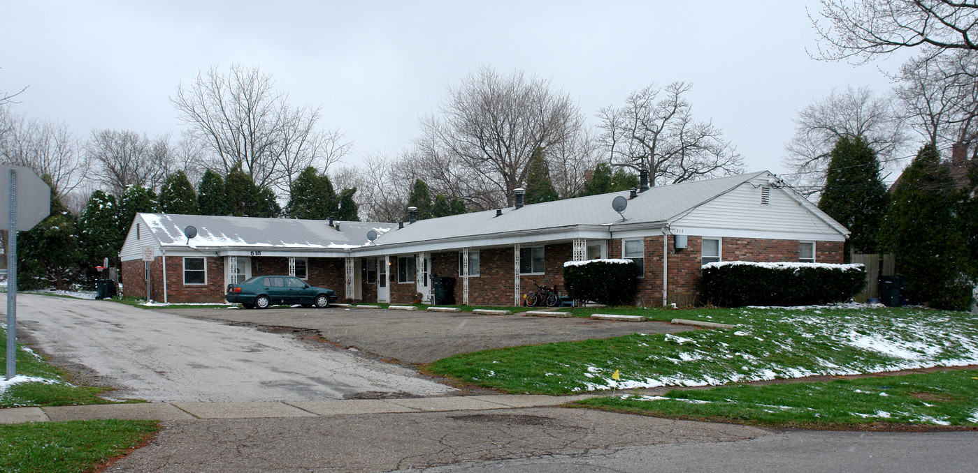 518 Myrtle Ave in Cuyahoga Falls, OH - Building Photo