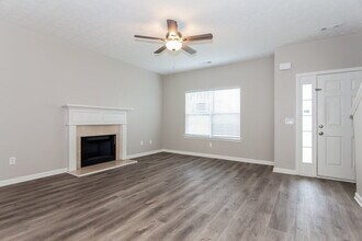 4114 Robin Cir in College Park, GA - Building Photo - Building Photo
