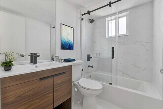 620 SW 10th St in Miami, FL - Building Photo - Building Photo