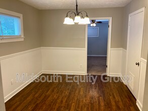 54 Monroe Ave in Jackson, TN - Building Photo - Building Photo