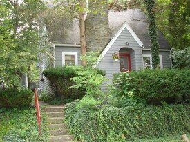 117 Linden Ave, Unit 3