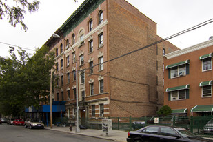 475 E 140th St Apartments