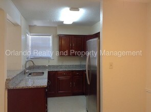 2917 Antique Oaks Cir-Unit -19 in Winter Park, FL - Building Photo - Building Photo