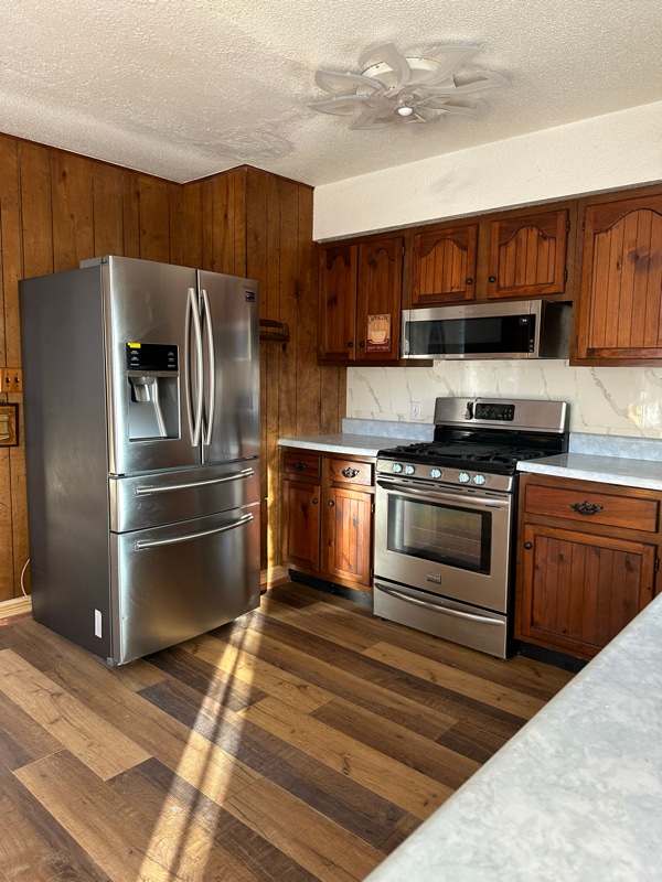 property at 117 Vinewood Cir