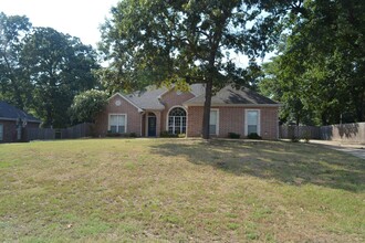 21244 Dogwood Dr in Flint, TX - Building Photo - Building Photo