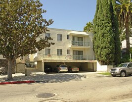 1411 N Sierra Bonita Ave in Los Angeles, CA - Building Photo