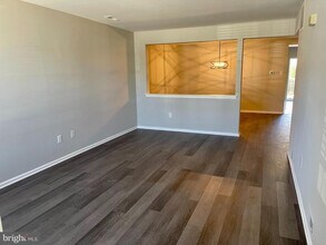 15 Lavister Dr in Mount Laurel, NJ - Building Photo - Building Photo