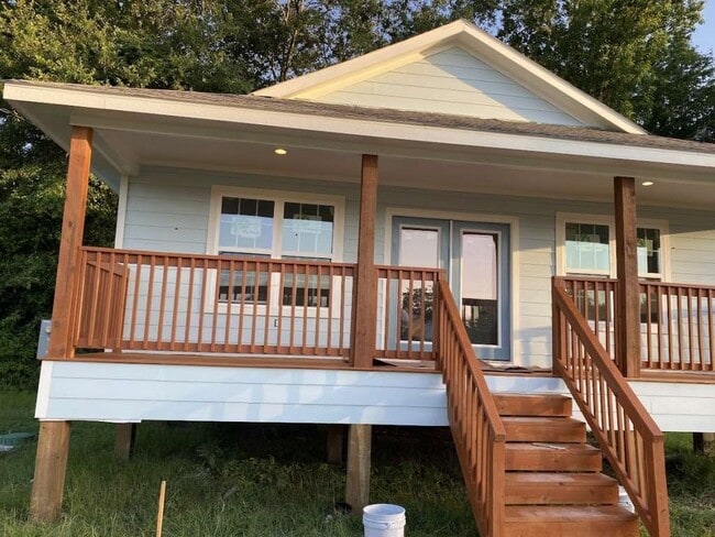 property at 132 Pine Ridge Dr