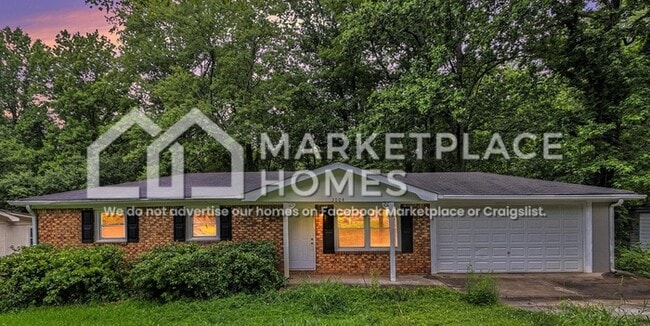 property at 3004 Twelve Oaks Cir