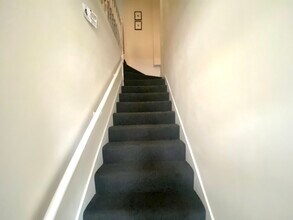14 Fisk Pl, Unit 1 in Cambridge, MA - Building Photo - Building Photo