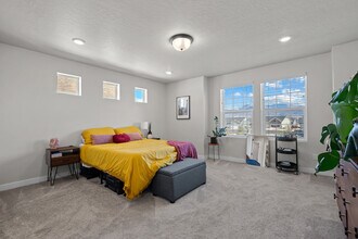 74 S Baker Spring Cv in Saratoga Springs, UT - Building Photo - Building Photo