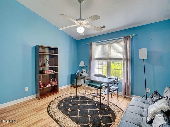 property at 5029 Woods Edge Rd