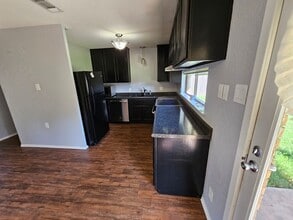 2440 Ridgeview Rd in Paris, TX - Building Photo - Building Photo