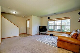 252 S Musket Ridge Dr in Sun Prairie, WI - Building Photo - Building Photo