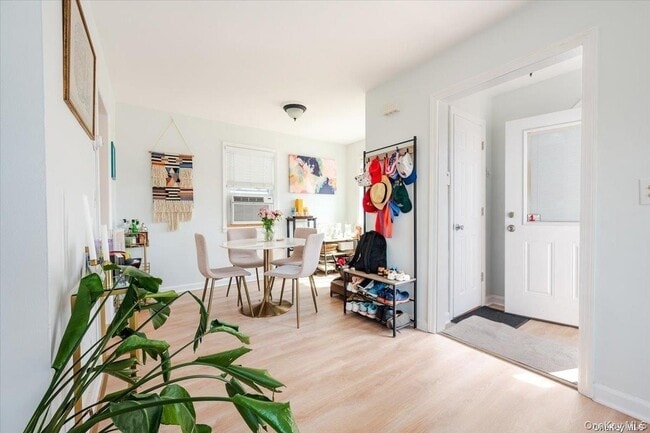 505 E Broadway in Long Beach, NY - Building Photo - Building Photo