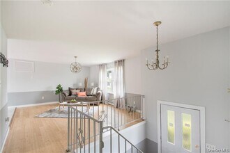 29 Robert Dr in Warwick, NY - Building Photo - Building Photo