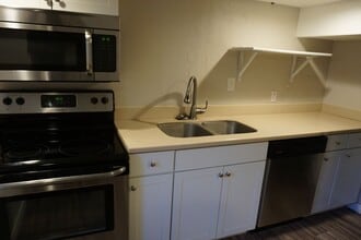 240 E Truman Ave in South Salt Lake, UT - Building Photo - Building Photo