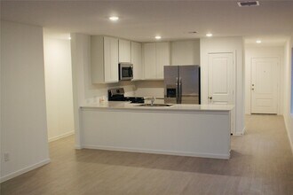 1646 Gardenia Grv Ln in Crosby, TX - Building Photo - Building Photo