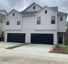 7832 Pisa Dr in Baton Rouge, LA - Building Photo