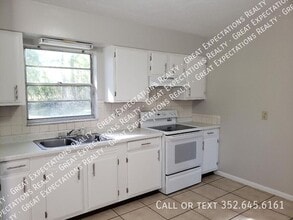 1884 NE 77th St in Ocala, FL - Building Photo - Building Photo