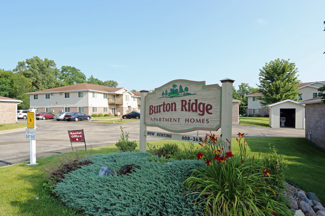 BURTON RIDGE in Beloit, WI - Foto de edificio