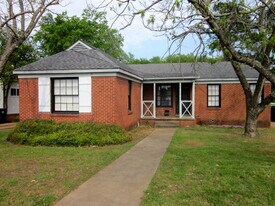 1914 S Donnybrook Ave in Tyler, TX - Building Photo