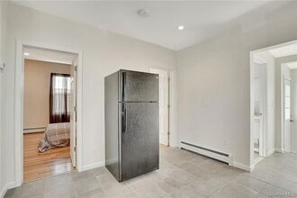 304 Tower Ave in Maybrook, NY - Building Photo - Building Photo