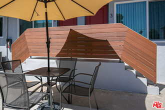 1136 Spazier Ave in Glendale, CA - Building Photo - Building Photo