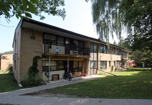 11 Arbor Dell Rd Apartments