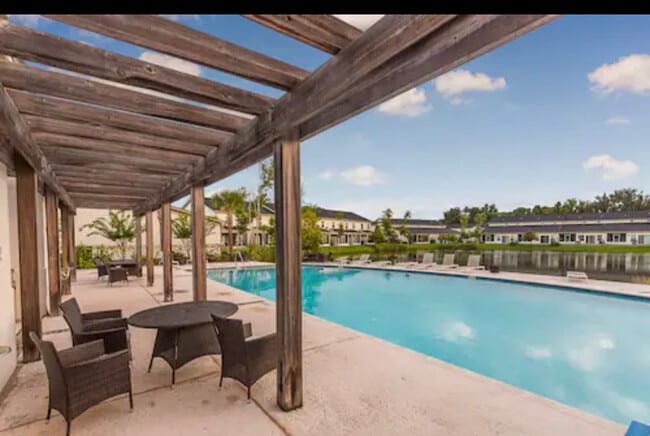 property at 1703 Mariners Cir