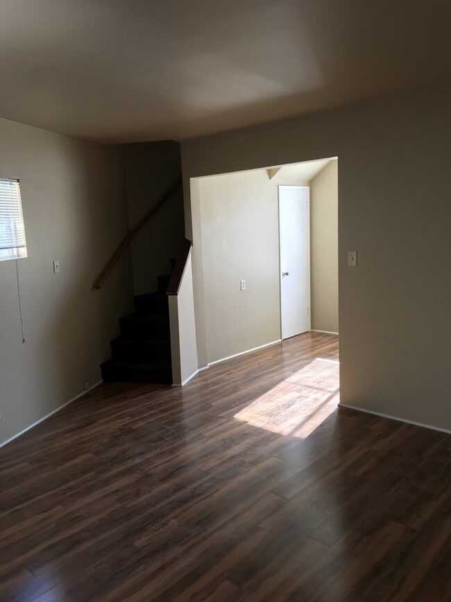 3048 Luna Dr in Ventura, CA - Building Photo - Building Photo