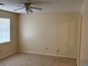 6204 Menifee Dr NW in Huntsville, AL - Building Photo - Building Photo