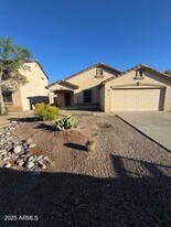 2066 E Paso Fino Dr in San Tan Valley, AZ - Building Photo