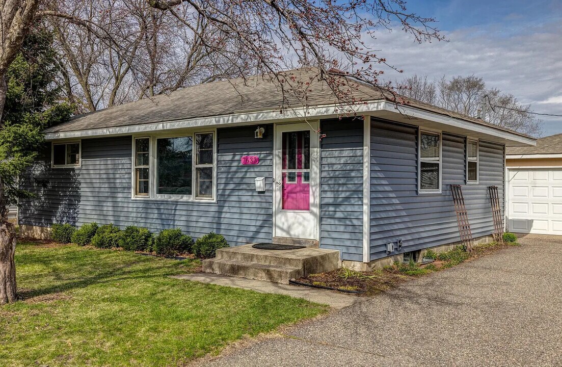7633 Xerxes Ave S in Minneapolis, MN - Building Photo
