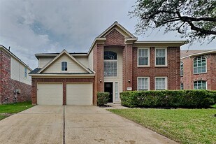19034 Village Maple Ct in Houston, TX - Building Photo