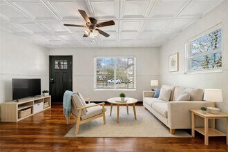 6915 Providence Ave in Austin, TX - Building Photo - Building Photo