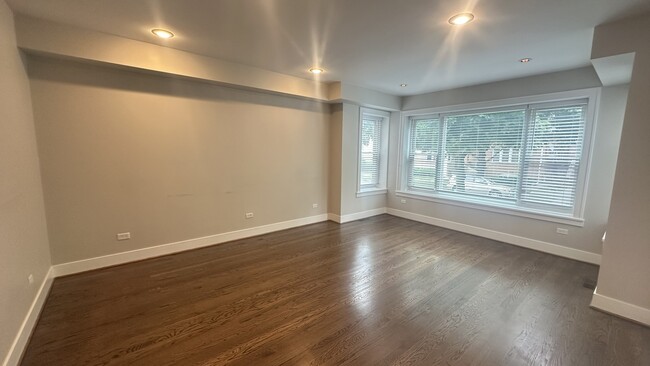 5632 N St Louis Ave in Chicago, IL - Building Photo - Building Photo