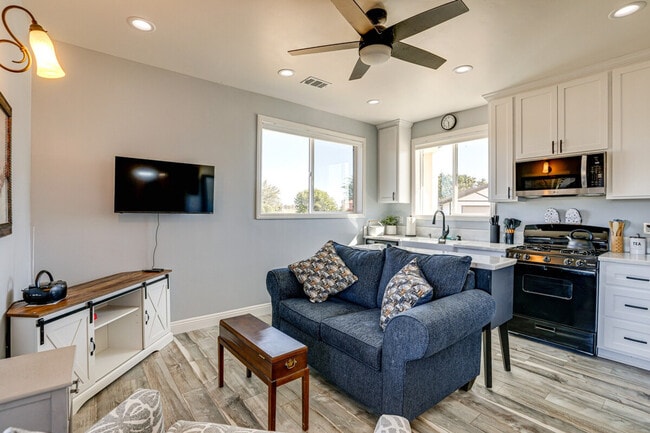 property at 6600 Thousand Oaks Dr