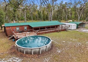 167 NE 212th Ave in Old Town, FL - Building Photo