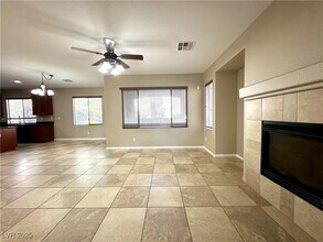 11908 Arenoso Dr in Las Vegas, NV - Building Photo - Building Photo