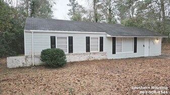 775 Sommer St NE in Aiken, SC - Building Photo