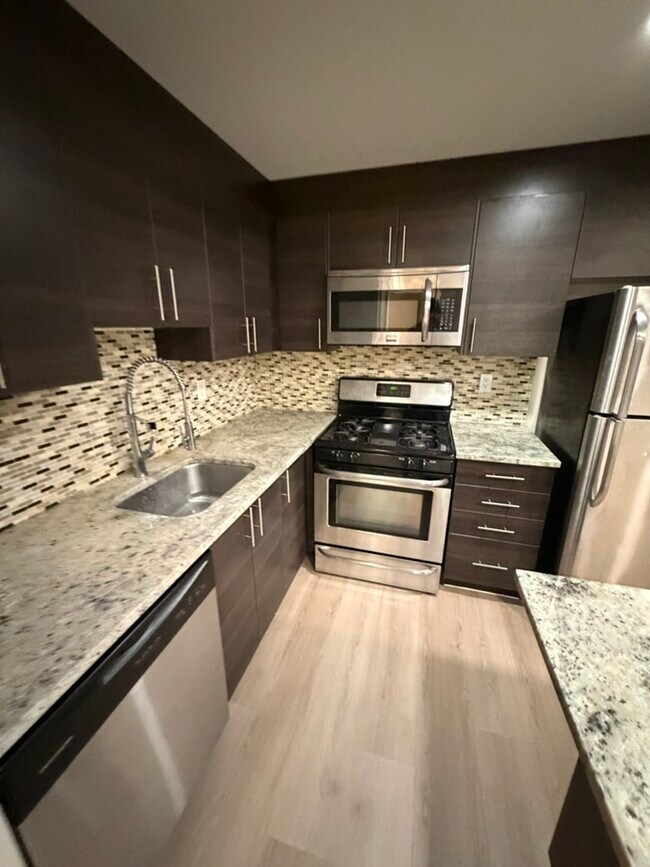 460 Nelson St in Ottawa, ON - Building Photo - Building Photo