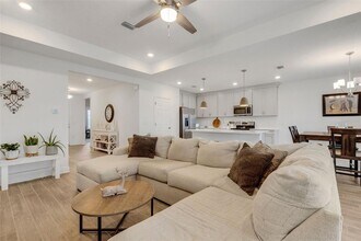 9967 Last Lgt Gln in Parrish, FL - Building Photo - Building Photo