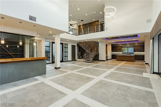 property at 94 Glade Hollow Dr