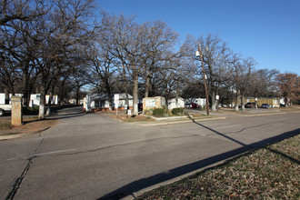 Stone Tree MHC in Irving, TX - Building Photo - Building Photo